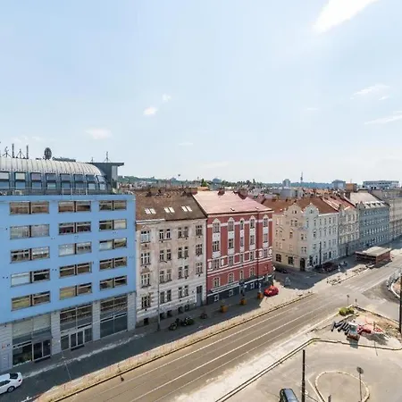 Brand New #50 Free Parking Close To Center * Prag